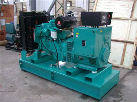 围场200kw康明斯柴油发电机组图片 围场200kw康明斯柴油发电机组图片
